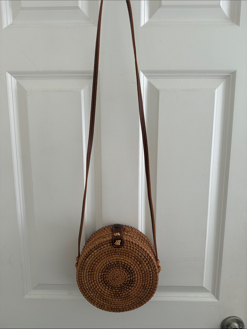 Woven Round Crossbody Bag in Brown